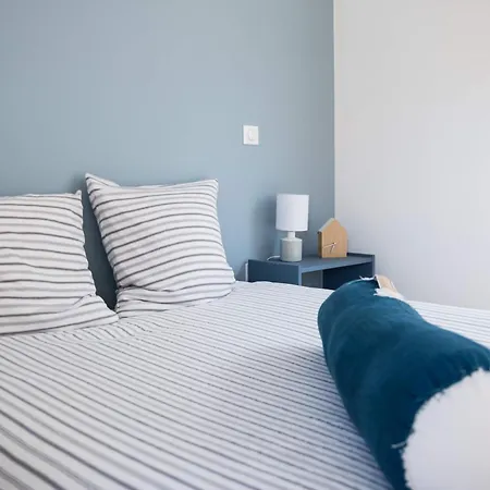 Loft Avec Filet D'habitation Suspendu Geant Proche Feriehus *